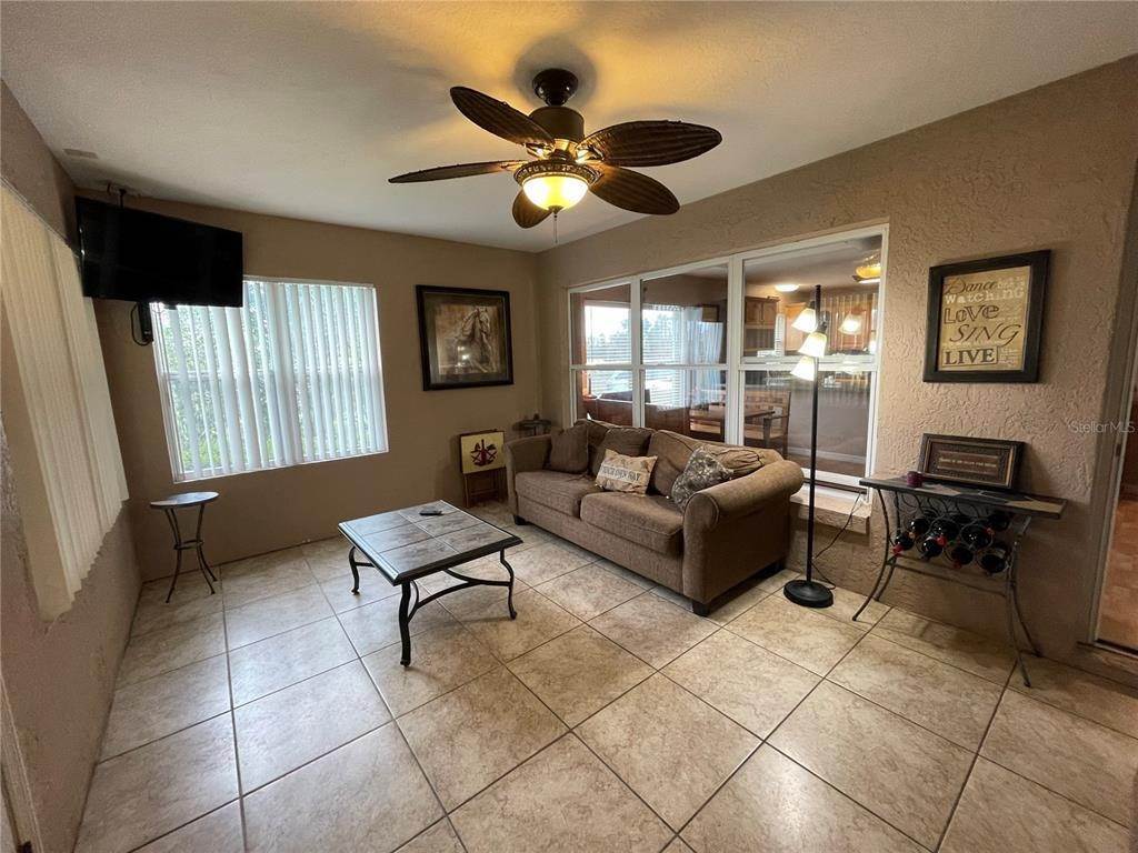 14. Single Family Homes for Sale at 10891 NW 160th AVENUE Morriston, Florida 32668 United States
