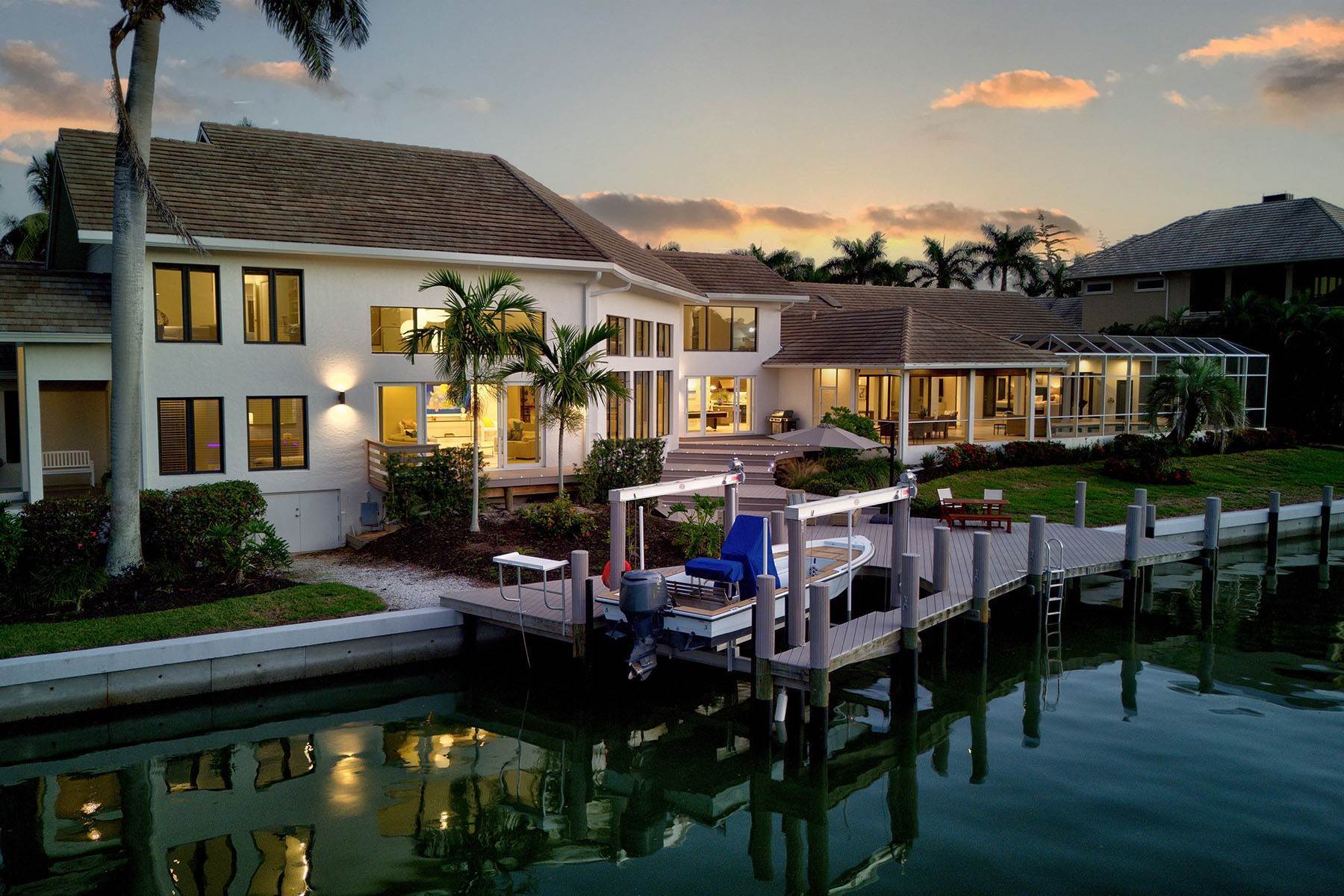Single Family Homes for Sale at MARCO ISLAND - ESTATES 850 Eubanks Court , M Marco Island, Florida 34145 United States
