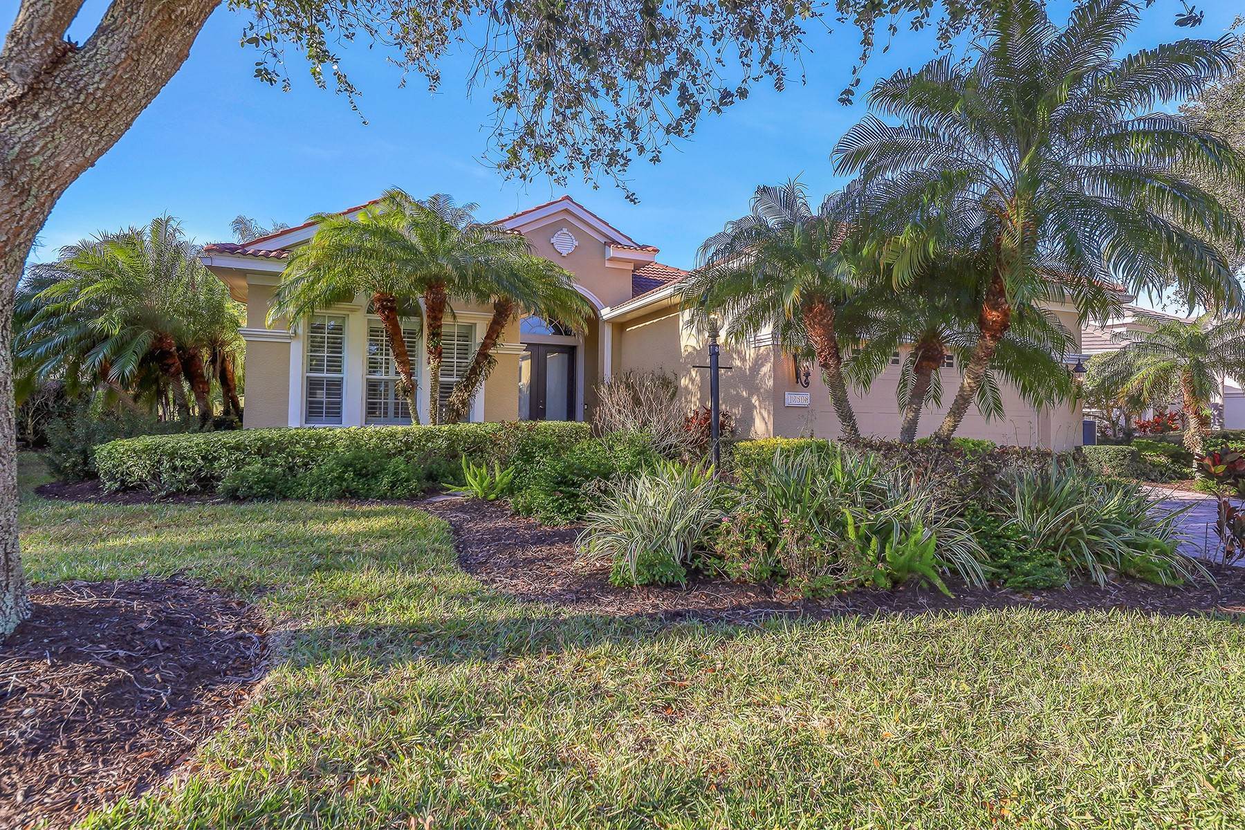Other Residential Homes for Sale at LAKEWOOD RANCH COUNTRY CLUB 12508 Thornhill Court Lakewood Ranch, Florida 34202 United States