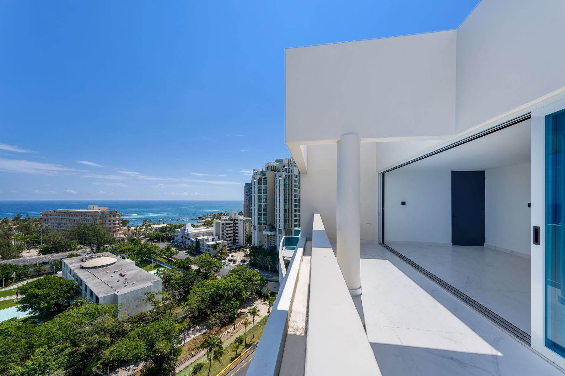 16. Condominiums for Sale at Millennium Oceanview Penthouse 550 Ave. de la Constitucion, PH 1603 San Juan, 00901 Puerto Rico