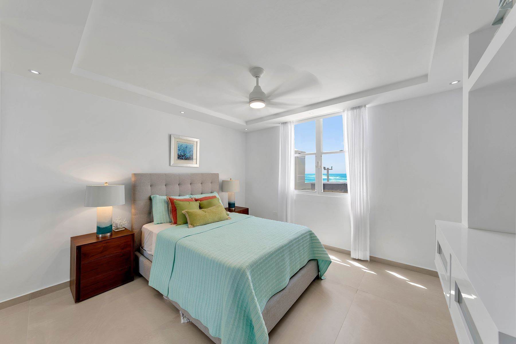 17. Condominiums for Sale at Oceanfront Two-Story Home with Breathtaking Views H7 Costa Dorada I Dorado, 00646 Puerto Rico