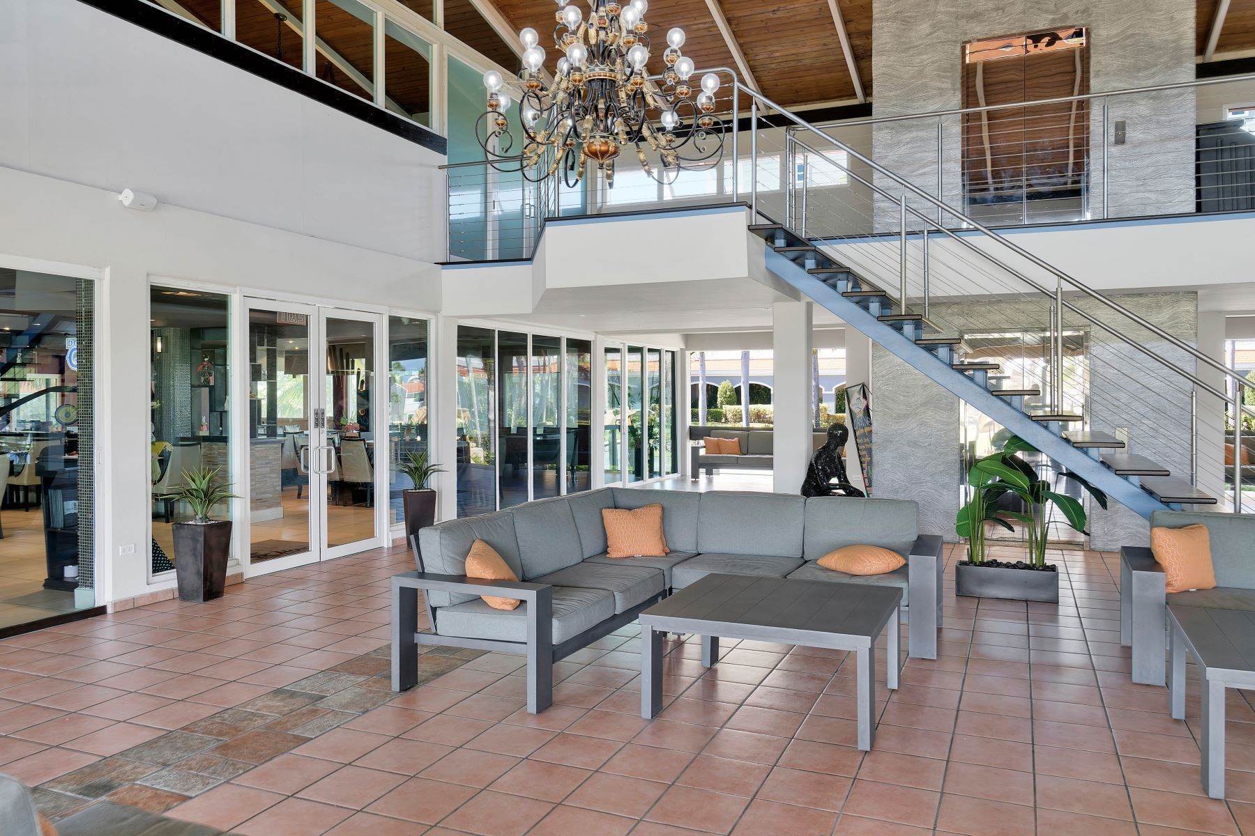 25. Condominiums for Sale at Oceanfront Two-Story Home with Breathtaking Views H7 Costa Dorada I Dorado, 00646 Puerto Rico