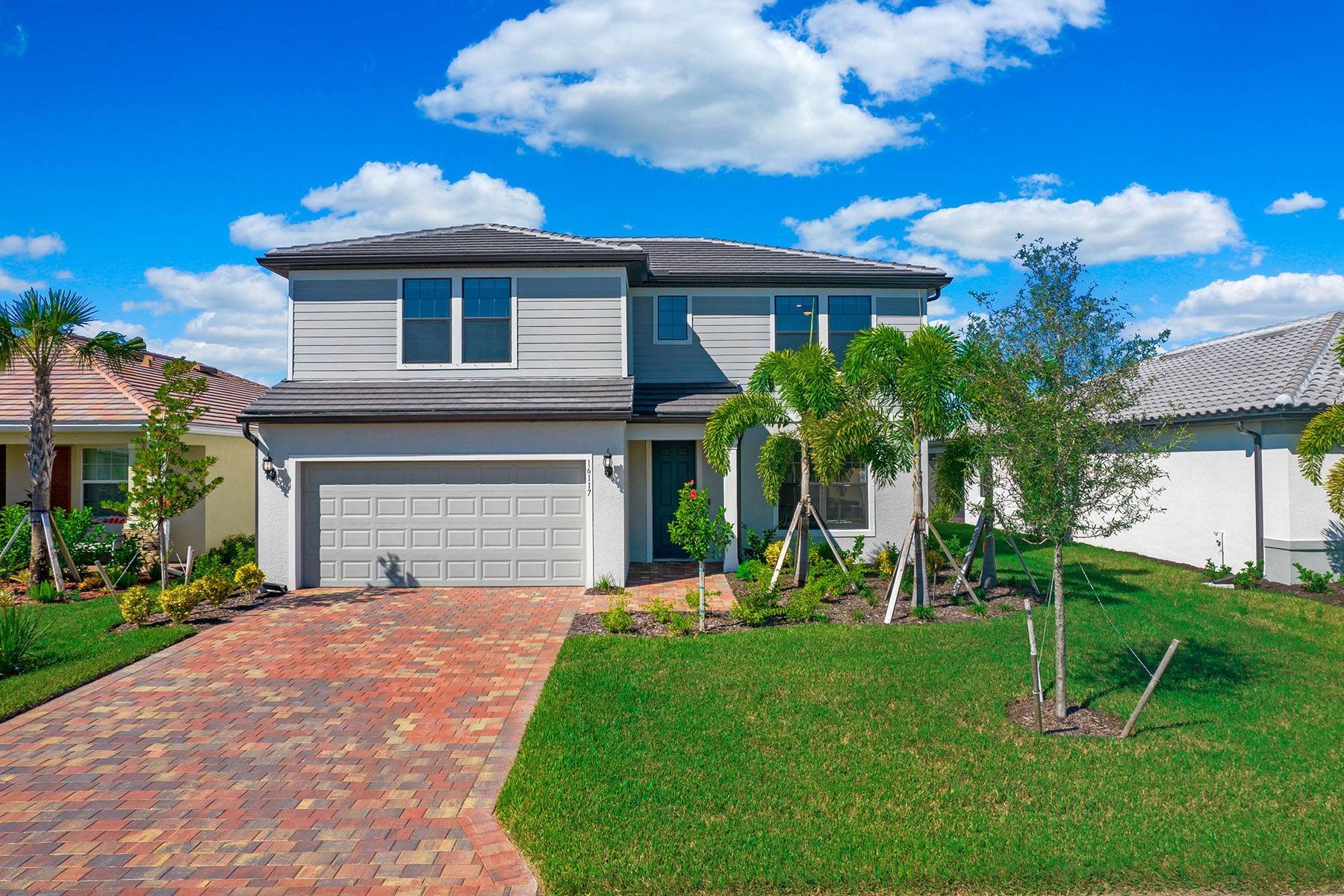 Single Family Homes for Sale at RIVER HALL / HAMPTON LAKES 16117 Rosemallow Lane Alva, Florida 33920 United States