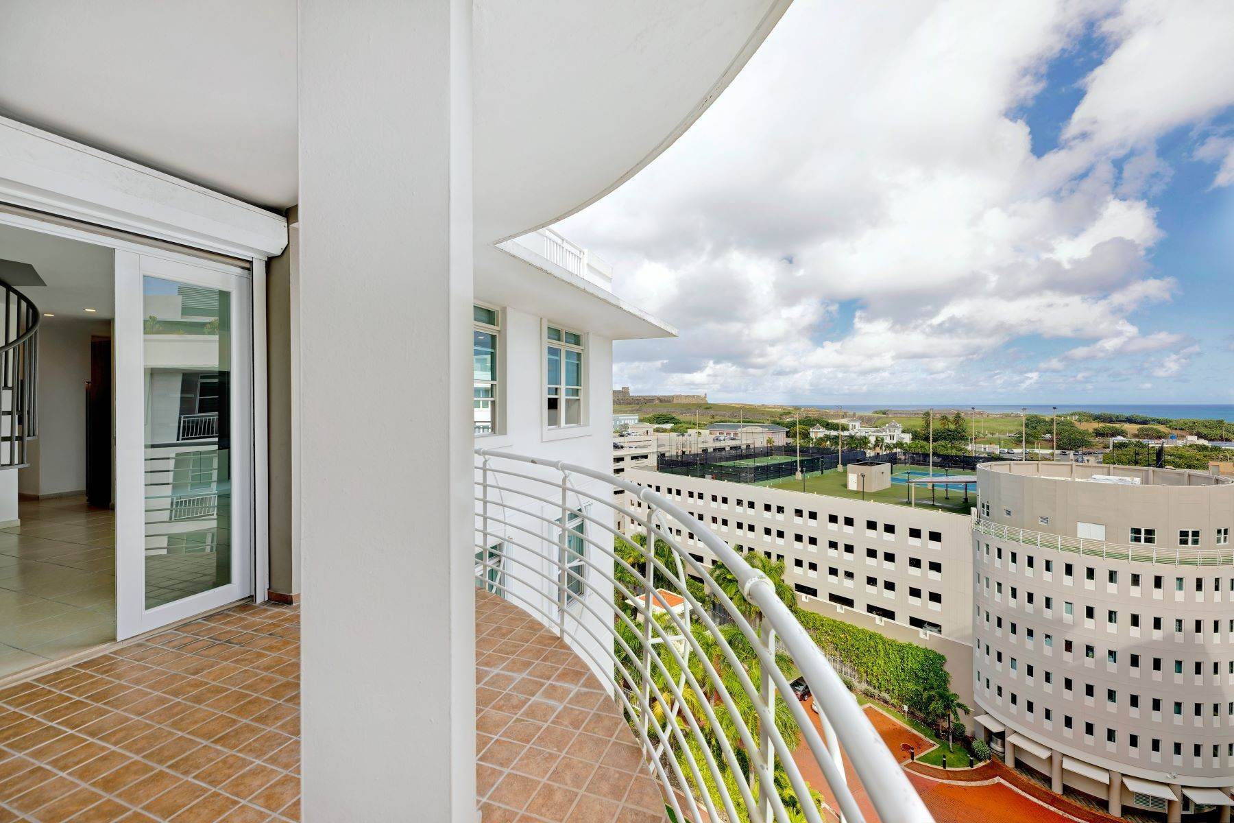 5. Condominiums for Sale at Oceanview Penthouse with Rooftop Terrace 100 Del Muelle St., Apt. 1-1007 Old San Juan, 00901 Puerto Rico