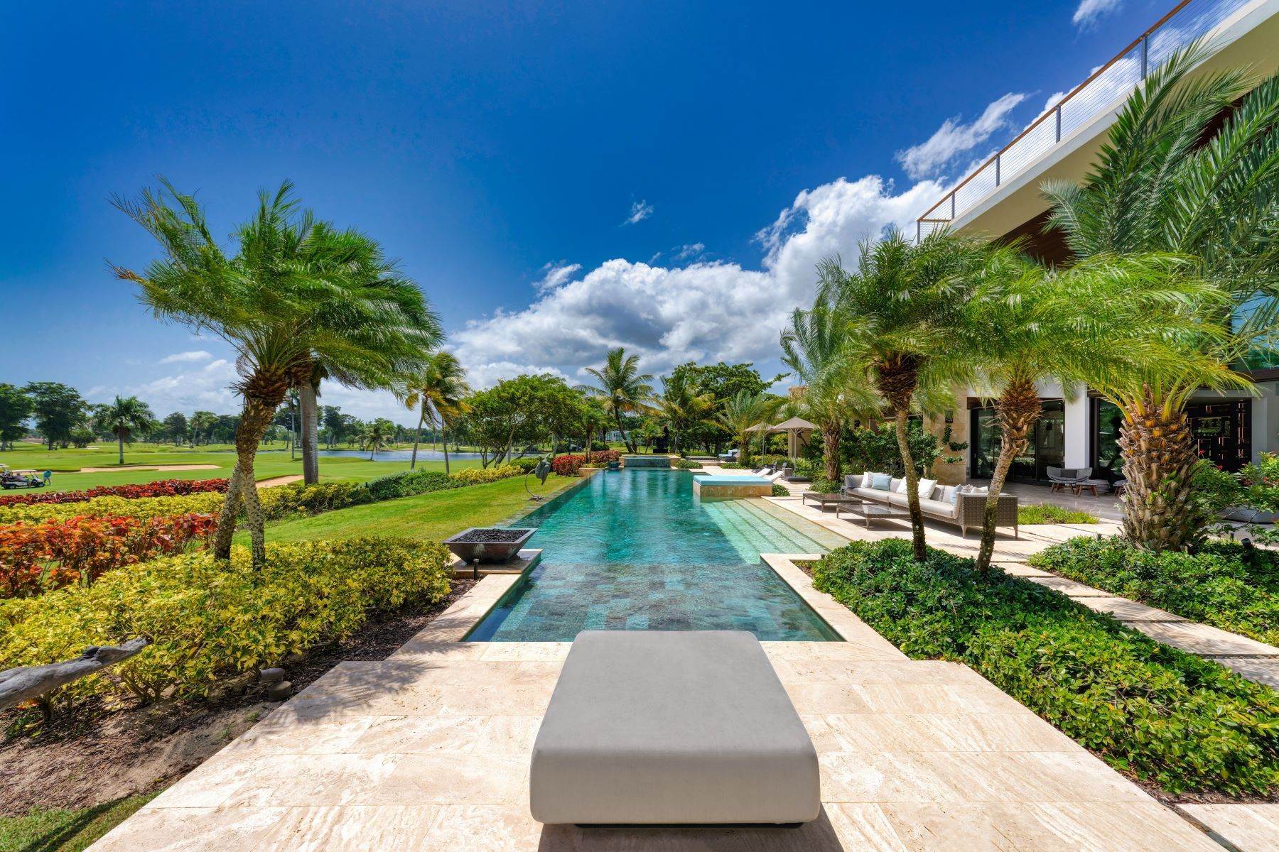 40. Single Family Homes for Sale at Villa La Joya 200 Dorado Beach Drive, Ritz Carlton Reserve Dorado, 00646 Puerto Rico