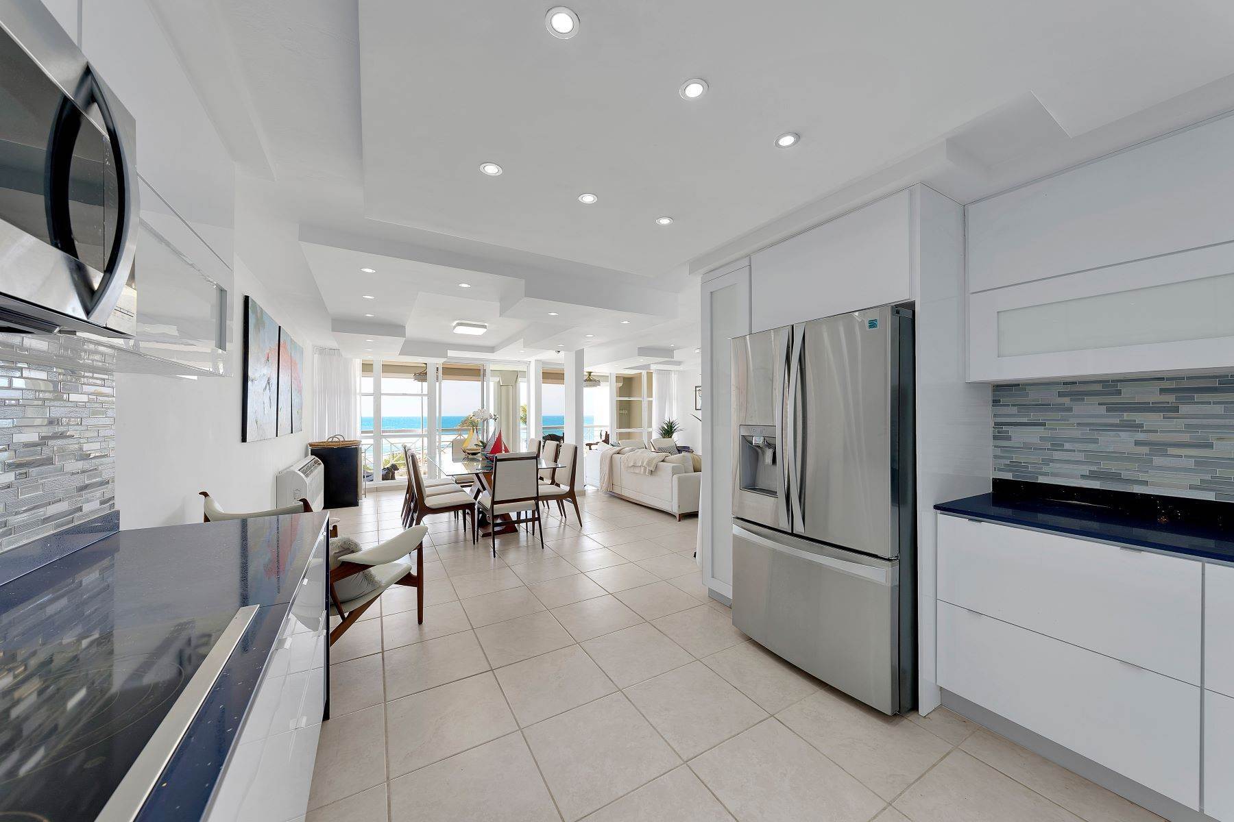 8. Condominiums for Sale at Oceanfront Two-Story Home with Breathtaking Views H7 Costa Dorada I Dorado, 00646 Puerto Rico